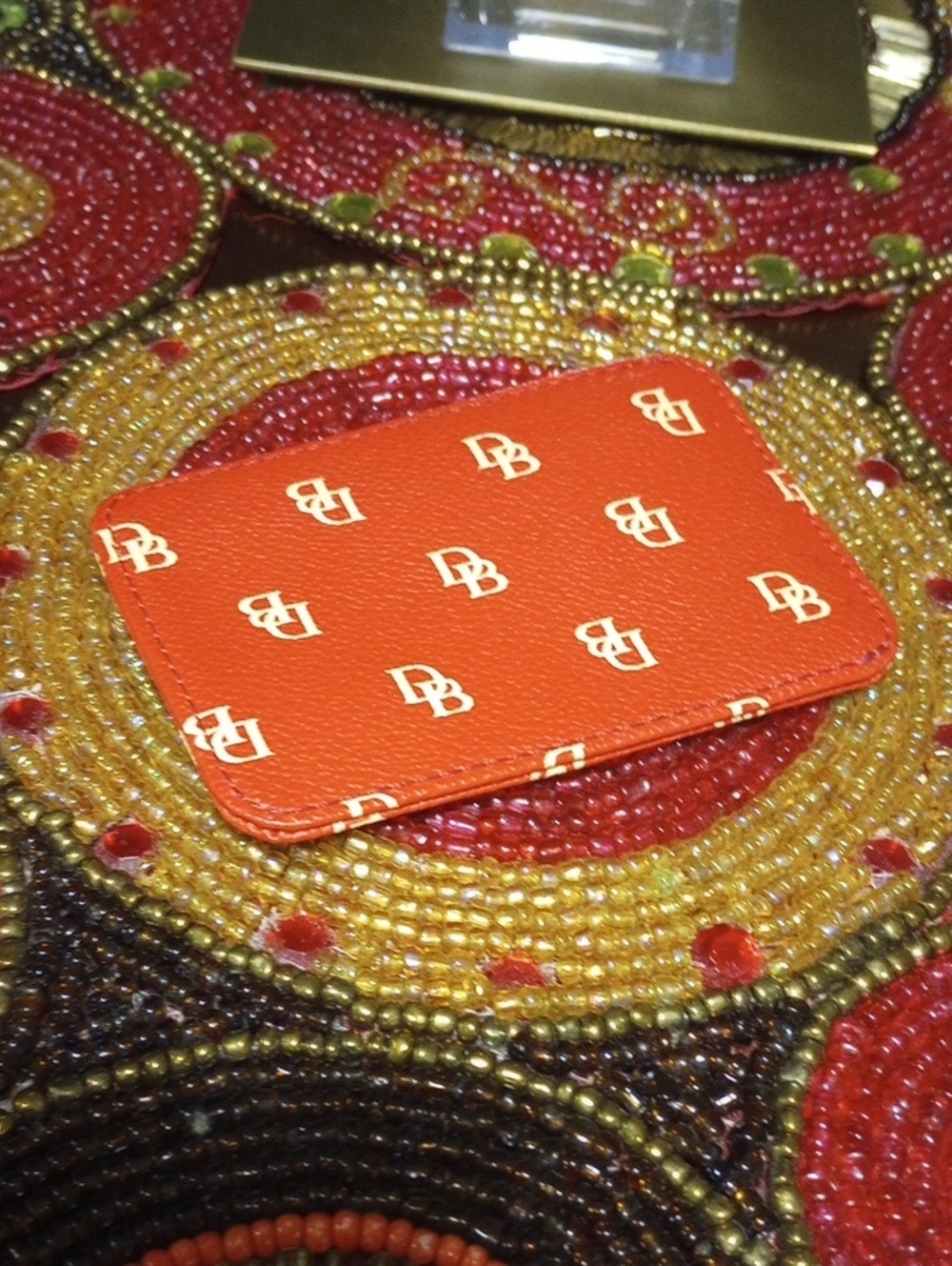 New D&B Logo ID Cardholder - Picture 8 of 8